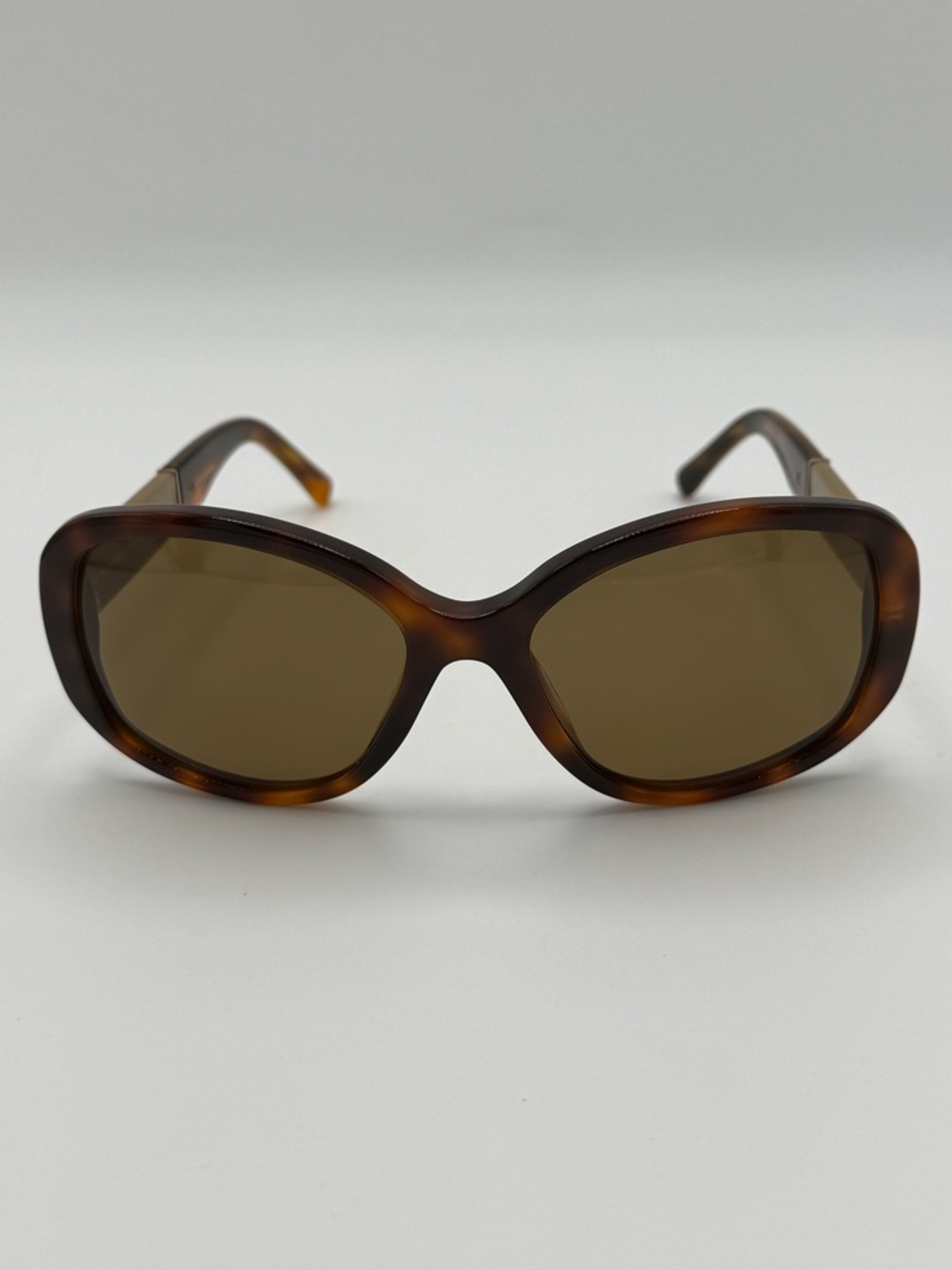 Burberry Polarized Tortoise Sunglasses with Novacheck Print - Picture 7 of 8